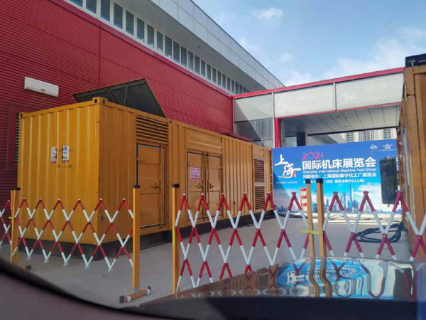 坊子发电车出租-发电机无电压或电压太低怎么办？