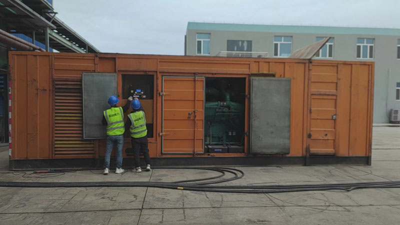 坊子如何检查柴油发电机组的机油油位？